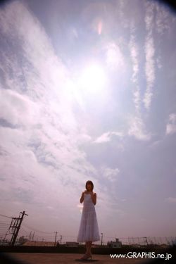 《动漫人物桶动漫人物》